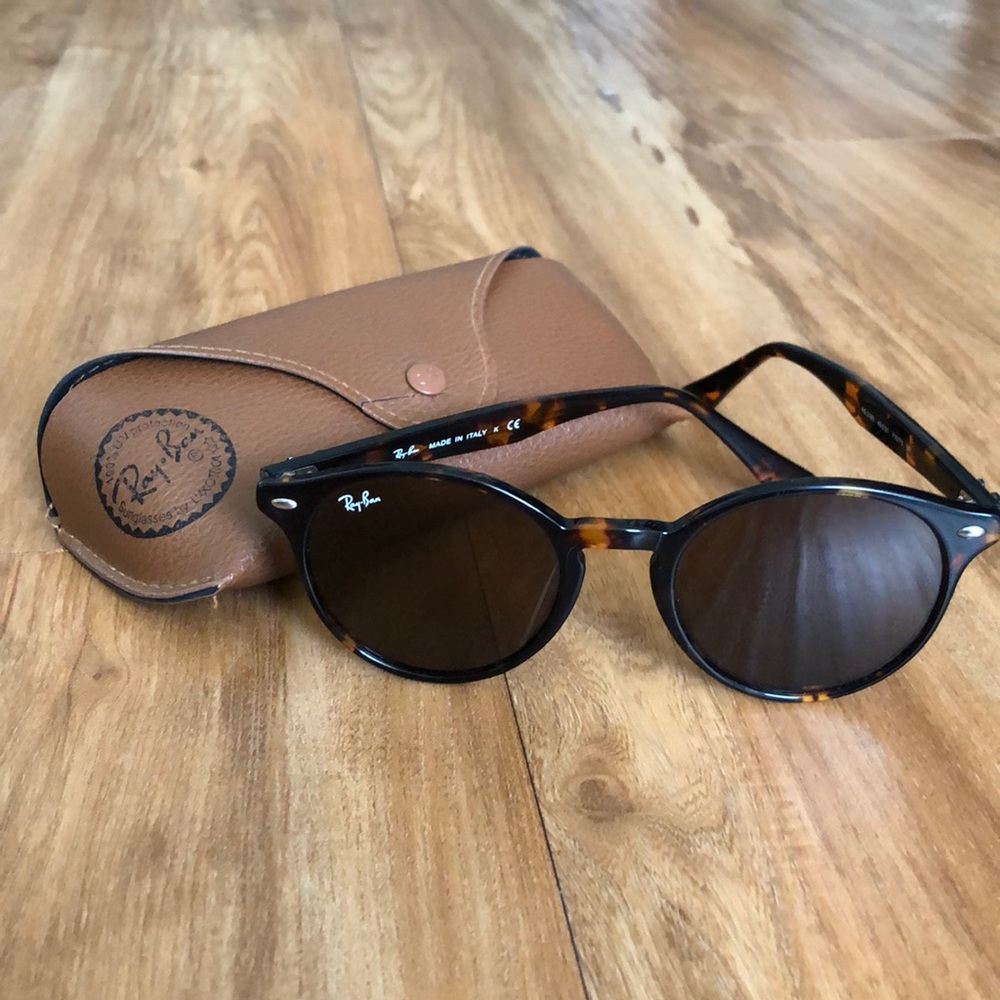 Round Tortoise Shell Ray Ban RB2180 Sunglasses